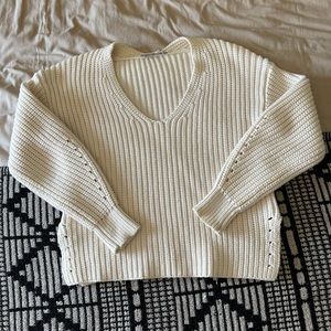 Everlane V-neck sweater